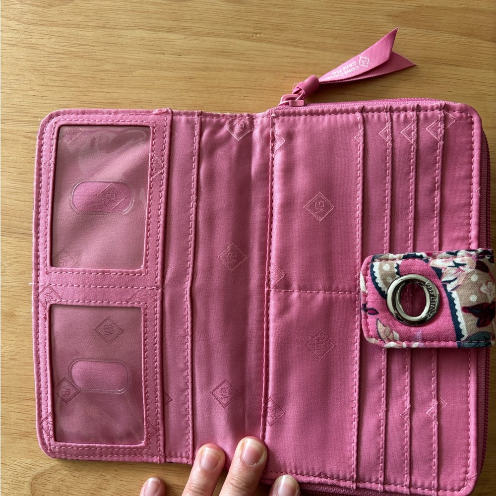 Vera Bradley RFID Turnlock Wallet- Botanical Paisley Pink - Picture 2 of 4